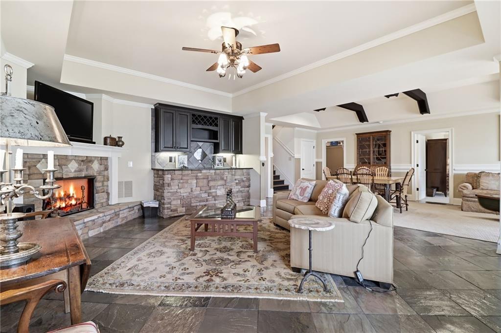 89 Bluestern Drive NW