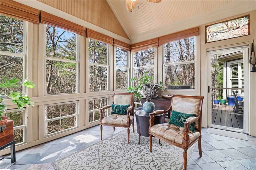 89 Bluestern Drive NW