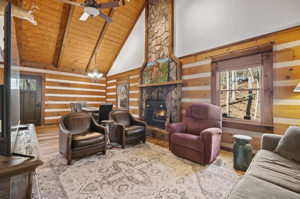 81 Cardinal Cove