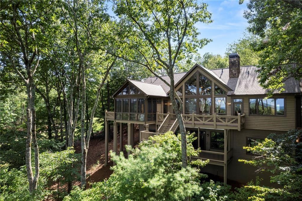 861 Summit Drive