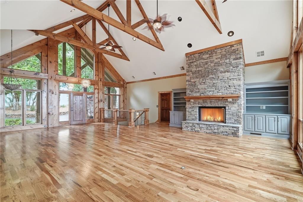 861 Summit Drive