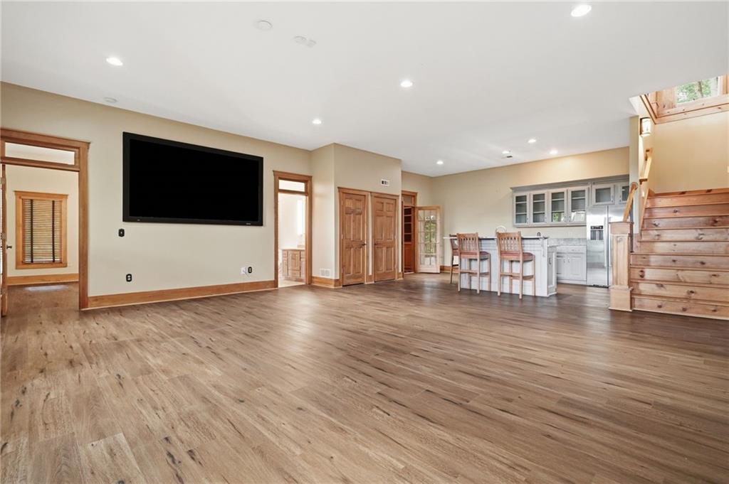 861 Summit Drive