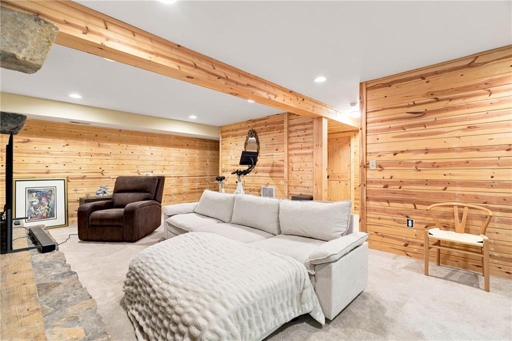 884 Quail Cove Drive