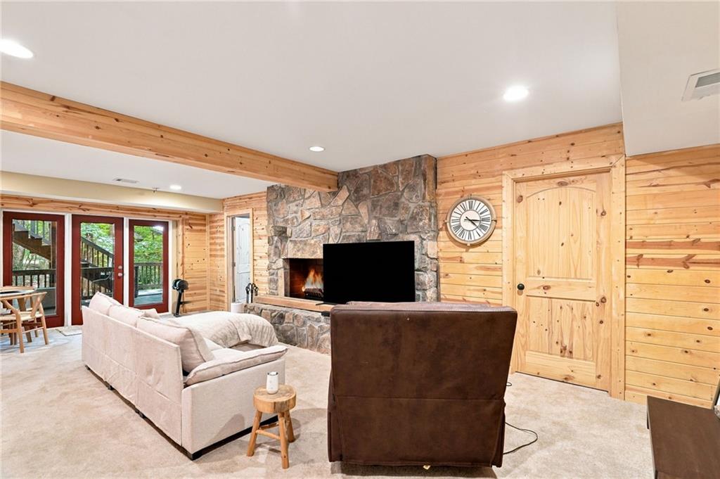 884 Quail Cove Drive