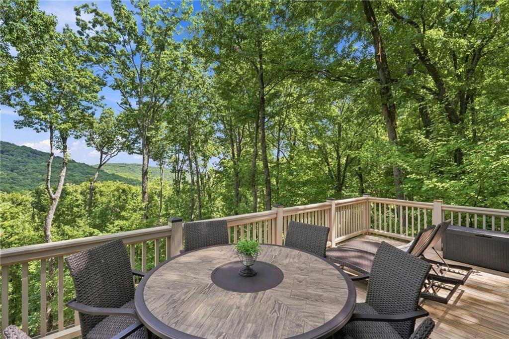 1458 Valley View Drive