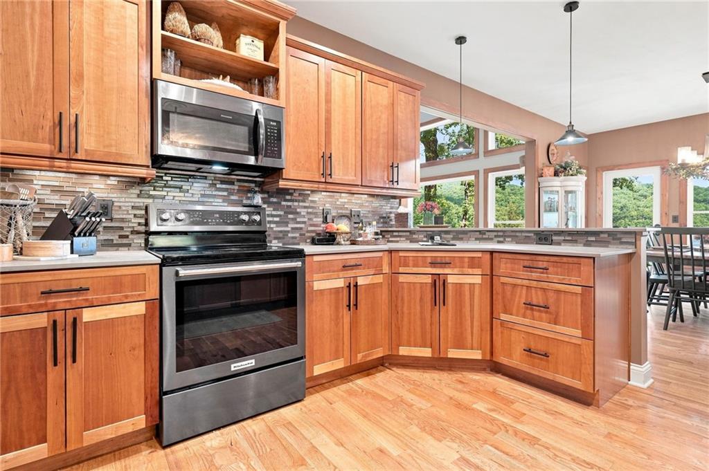 1458 Valley View Drive