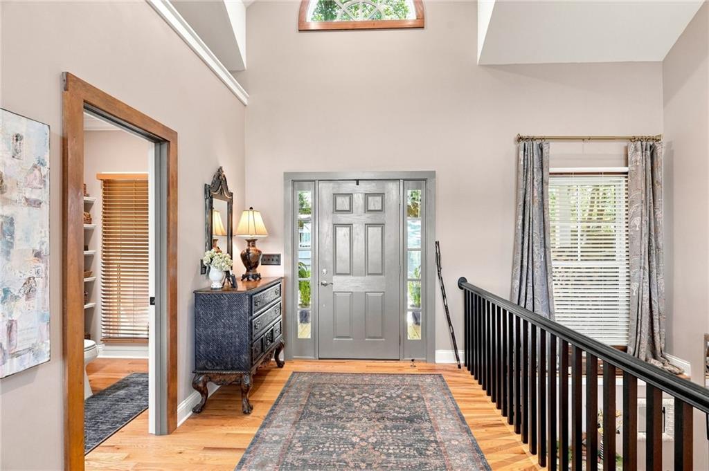 1458 Valley View Drive