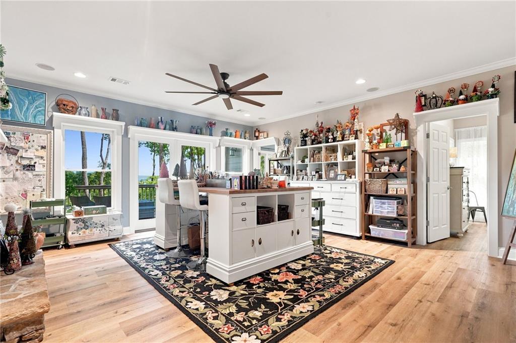 1458 Valley View Drive