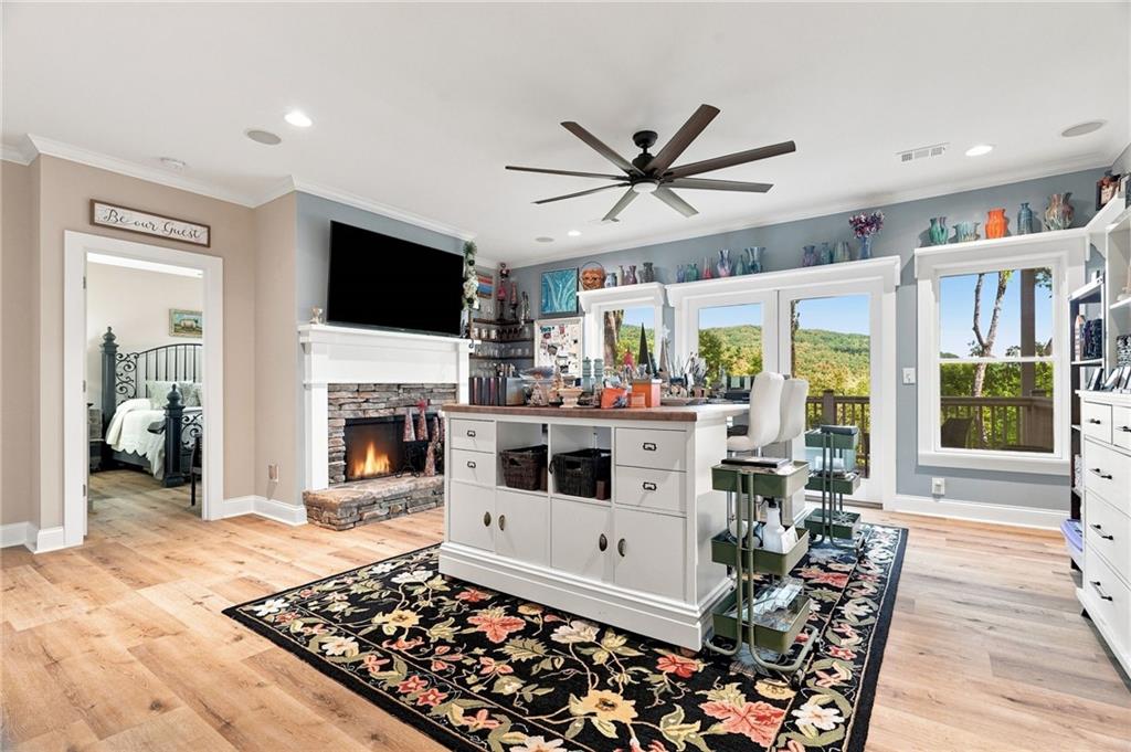 1458 Valley View Drive