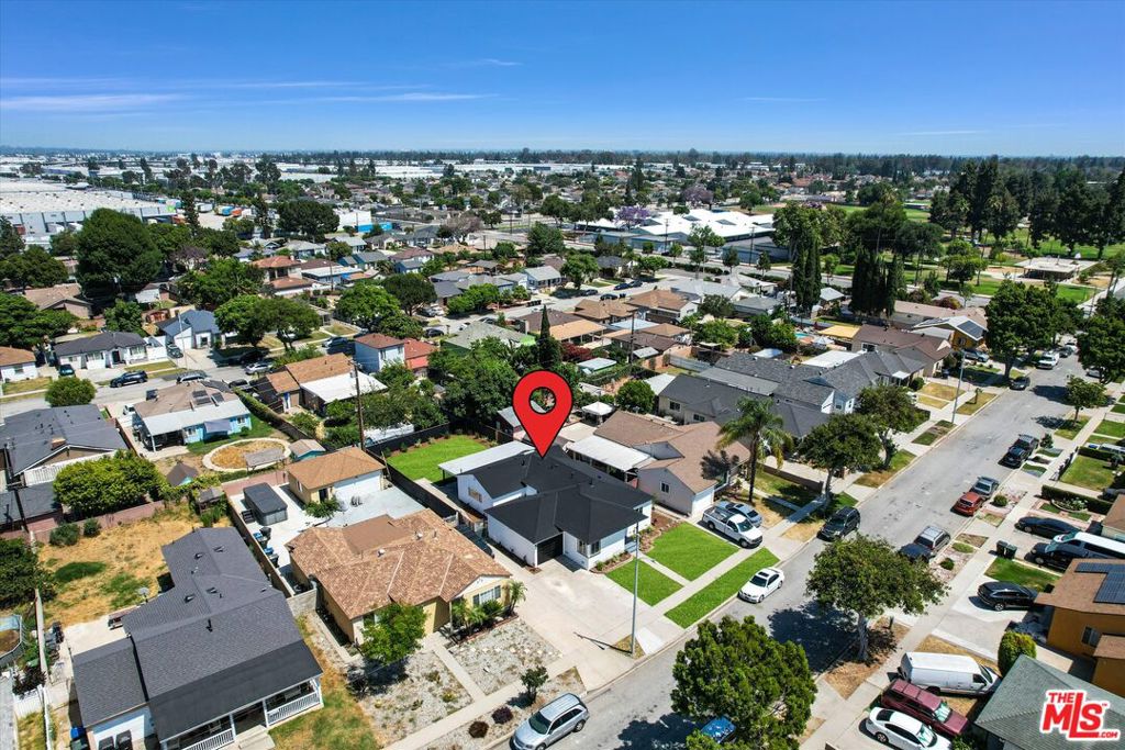 14802 Seaforth Avenue