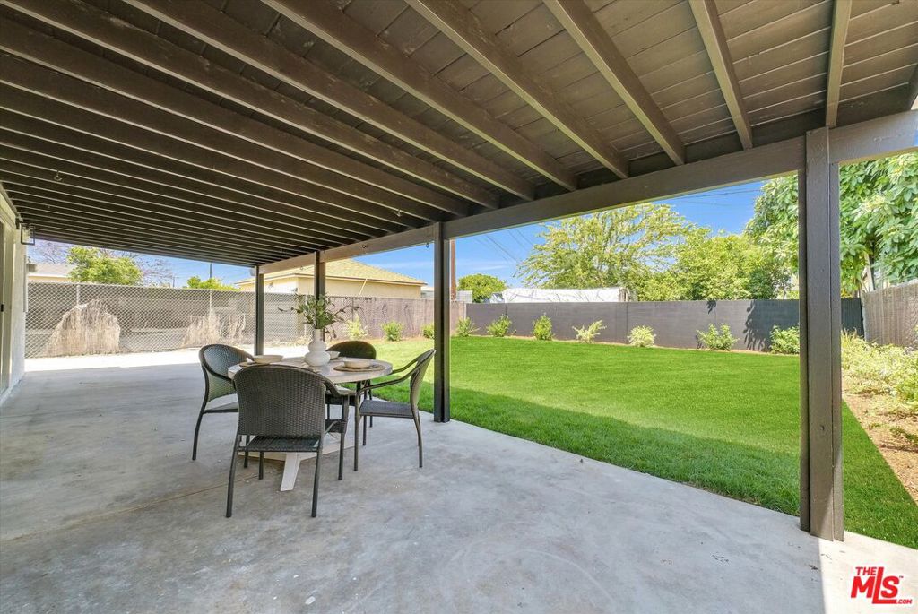 14802 Seaforth Avenue