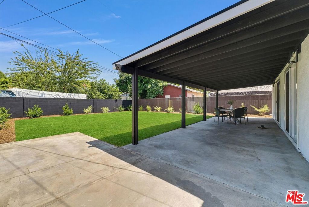 14802 Seaforth Avenue