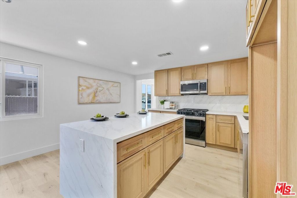 14802 Seaforth Avenue