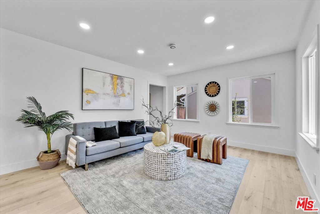 14802 Seaforth Avenue