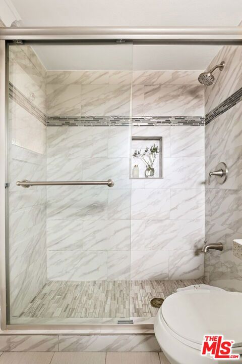 2351 W 31st Street