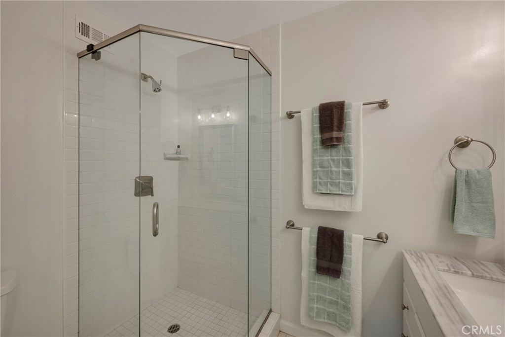 1670 S Heritage Circle