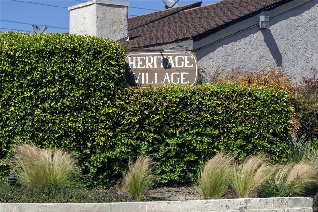 1670 S Heritage Circle