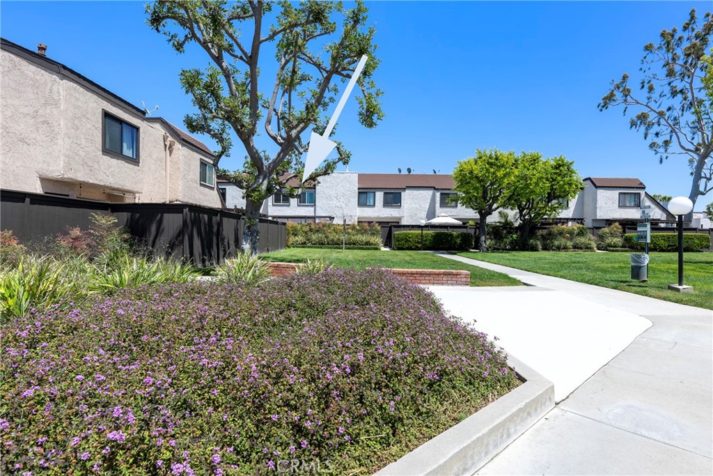 1670 S Heritage Circle