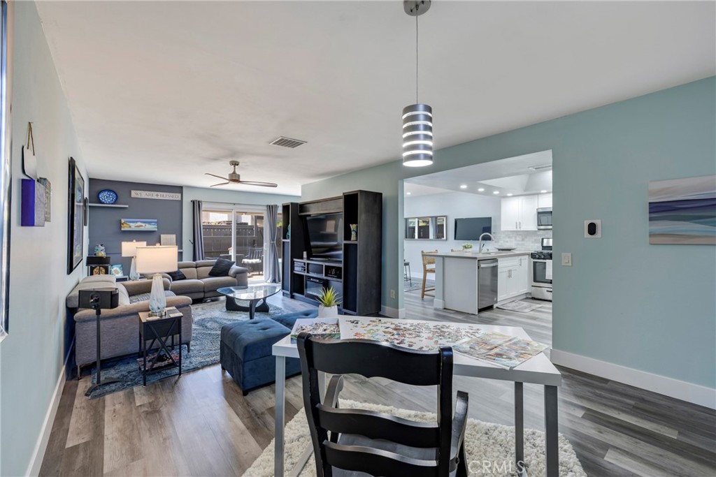 1670 S Heritage Circle