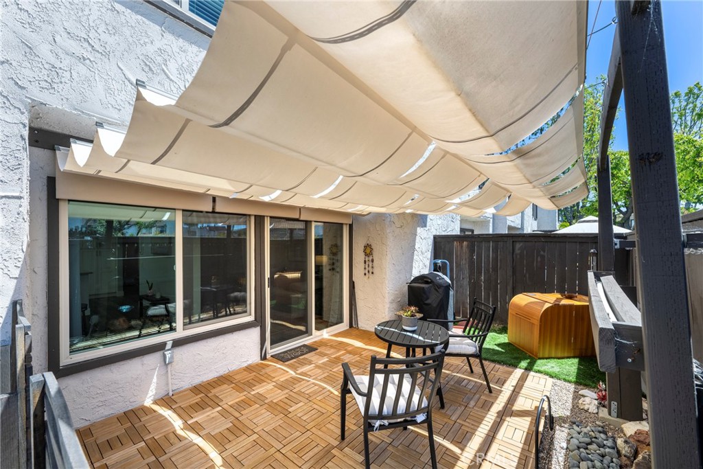 1670 S Heritage Circle