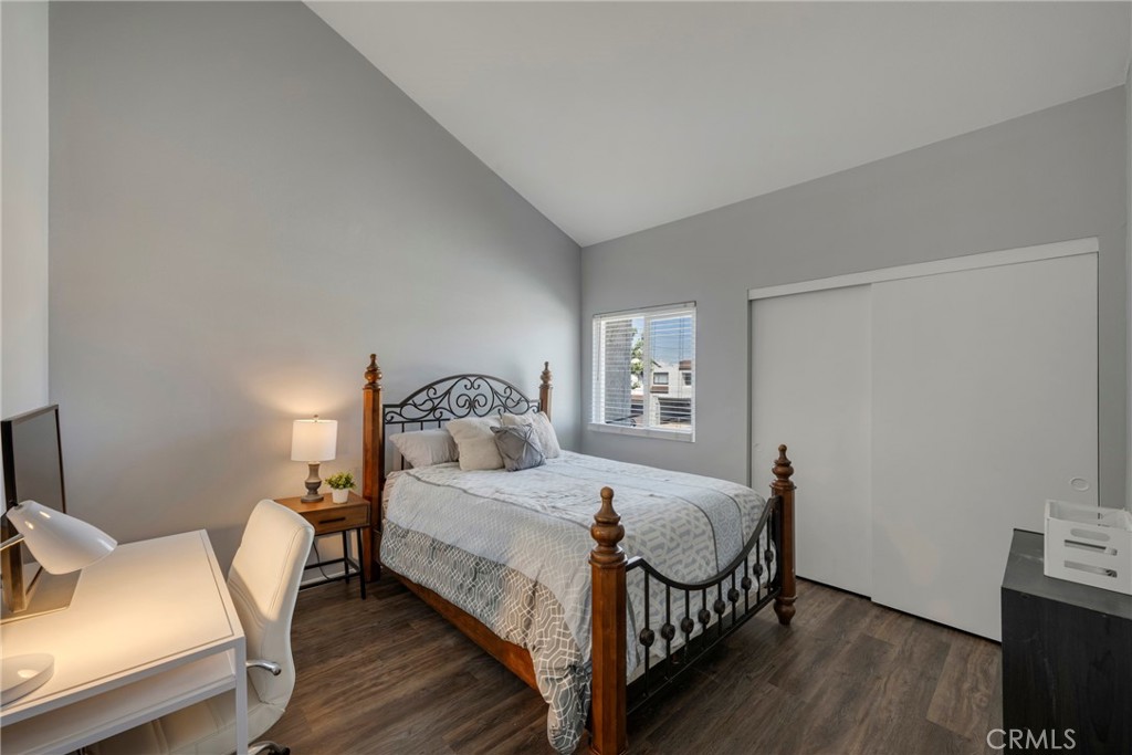 1670 S Heritage Circle