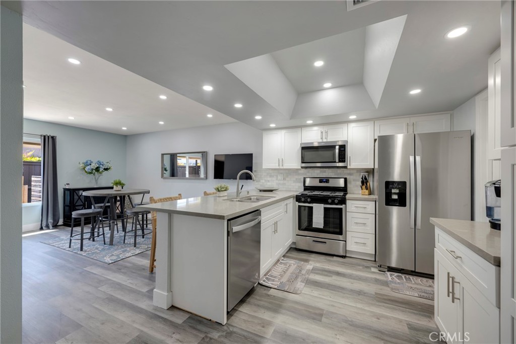 1670 S Heritage Circle