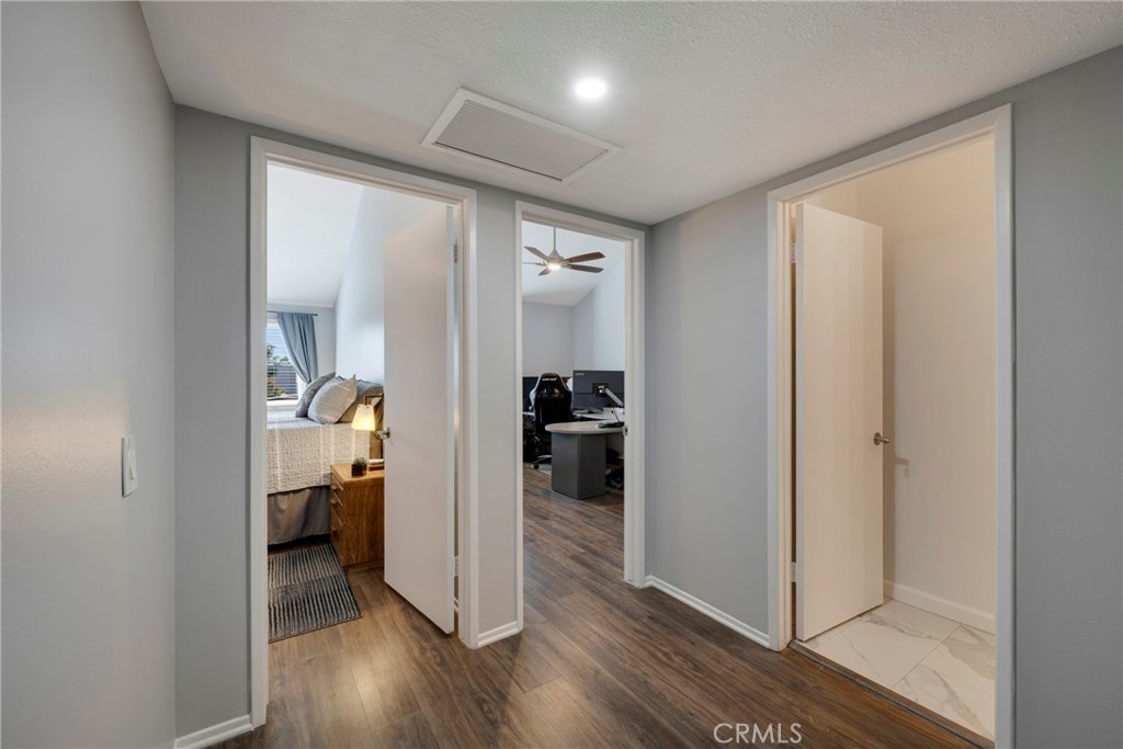 1670 S Heritage Circle