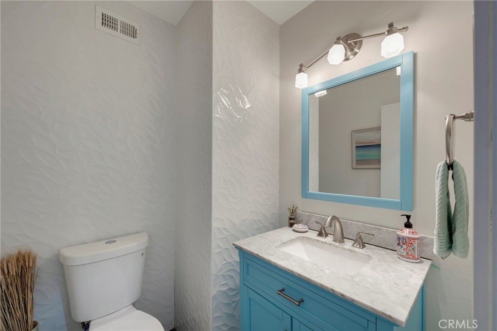 1670 S Heritage Circle