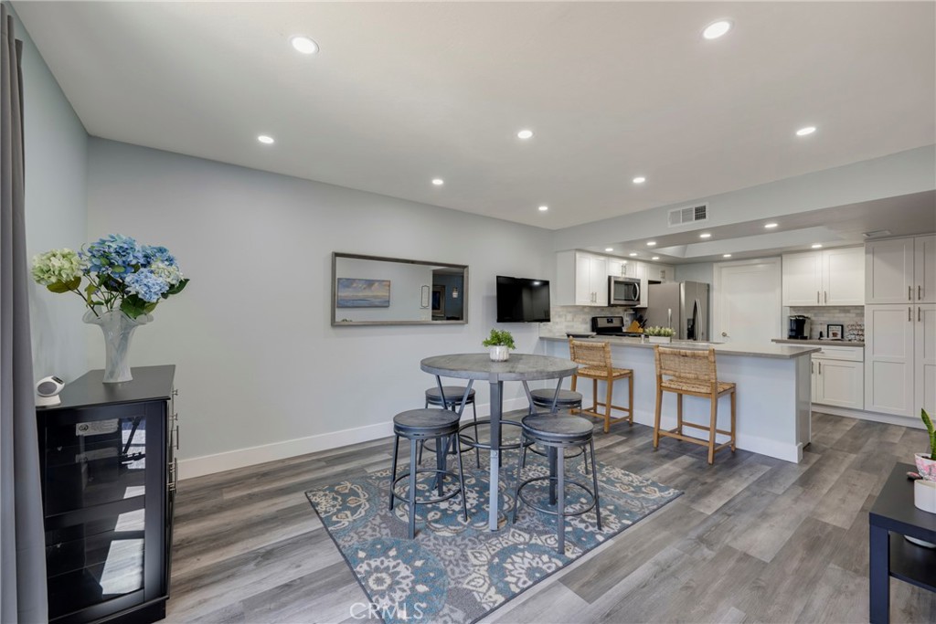 1670 S Heritage Circle