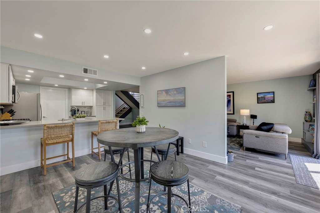 1670 S Heritage Circle