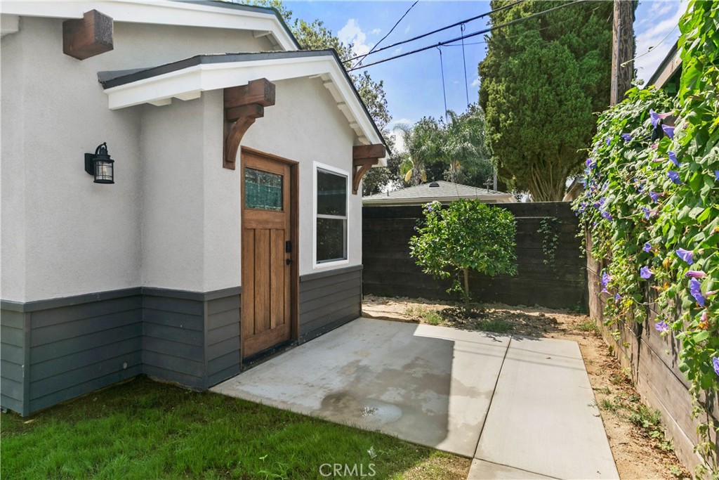 211 Florence Place