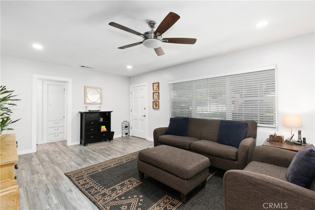 211 Florence Place