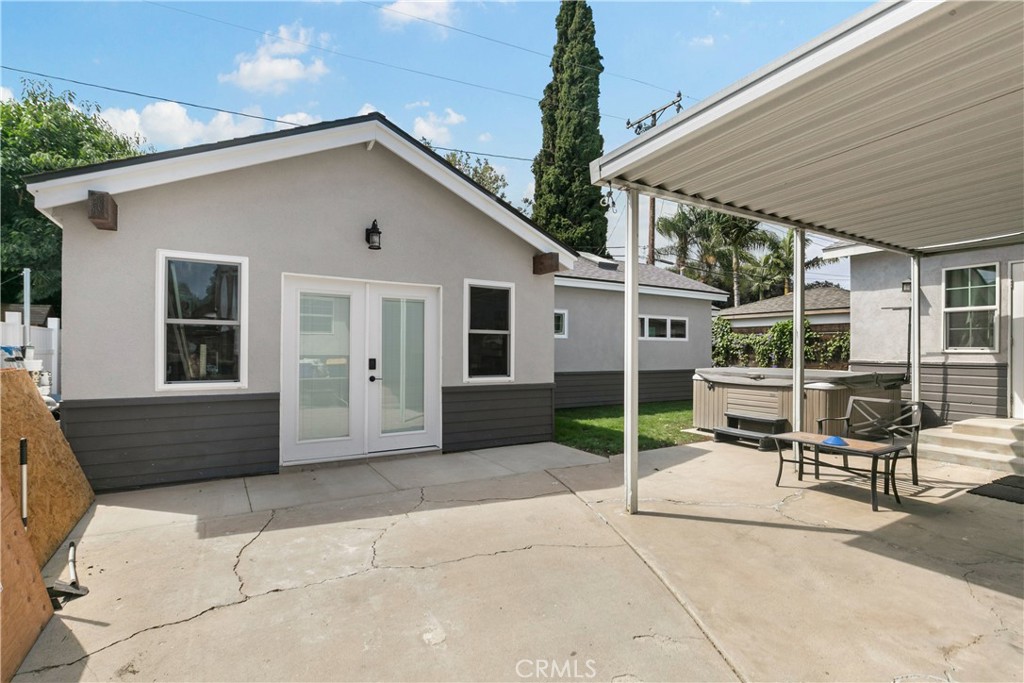 211 Florence Place