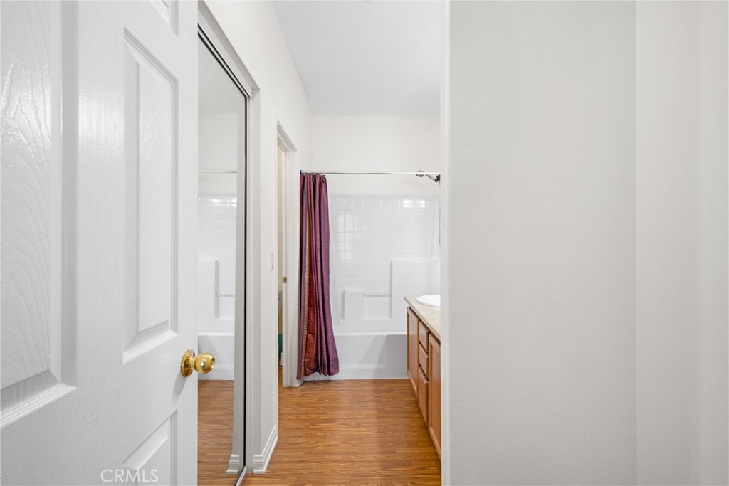 1138 N Euclid Street 6