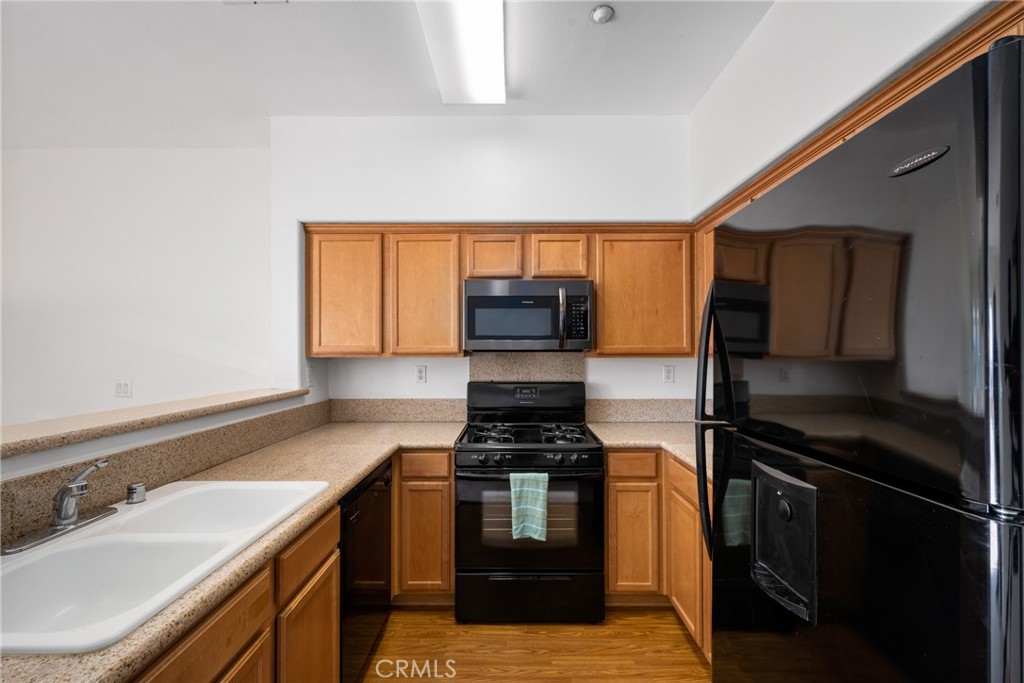 1138 N Euclid Street 6