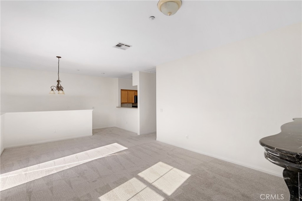 1138 N Euclid Street 6