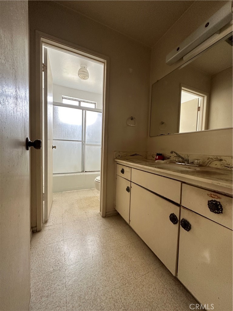10061 Whispering Pine Circle