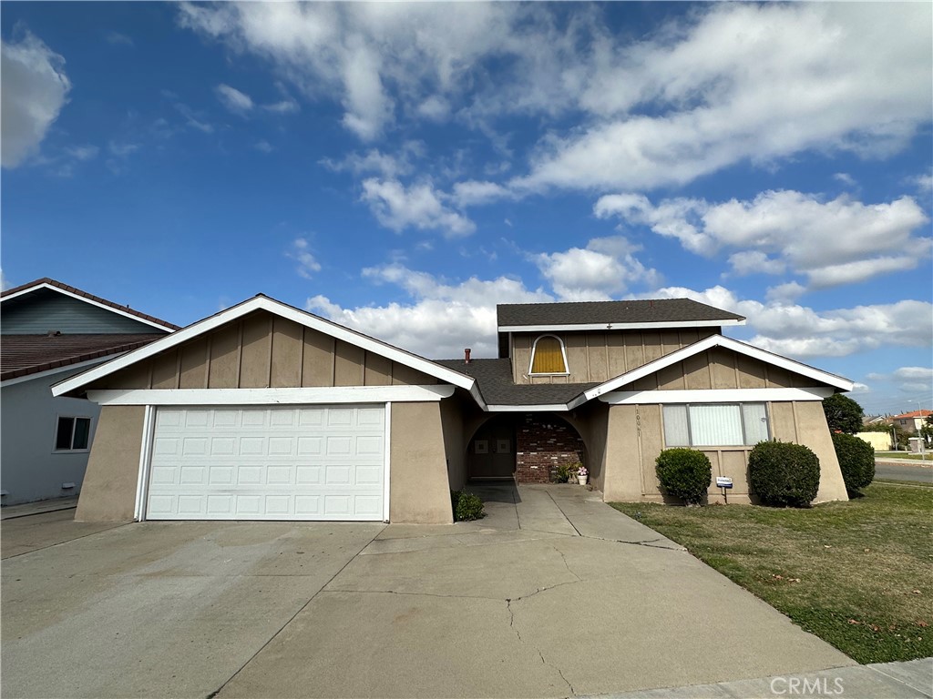 10061 Whispering Pine Circle