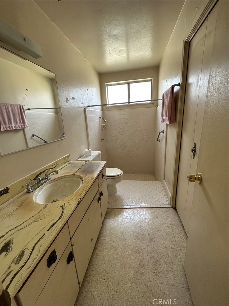 10061 Whispering Pine Circle