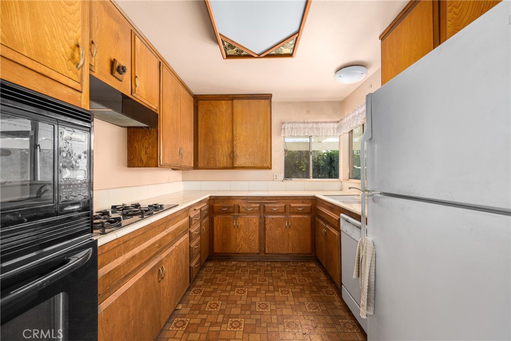 1586 W Mells Lane