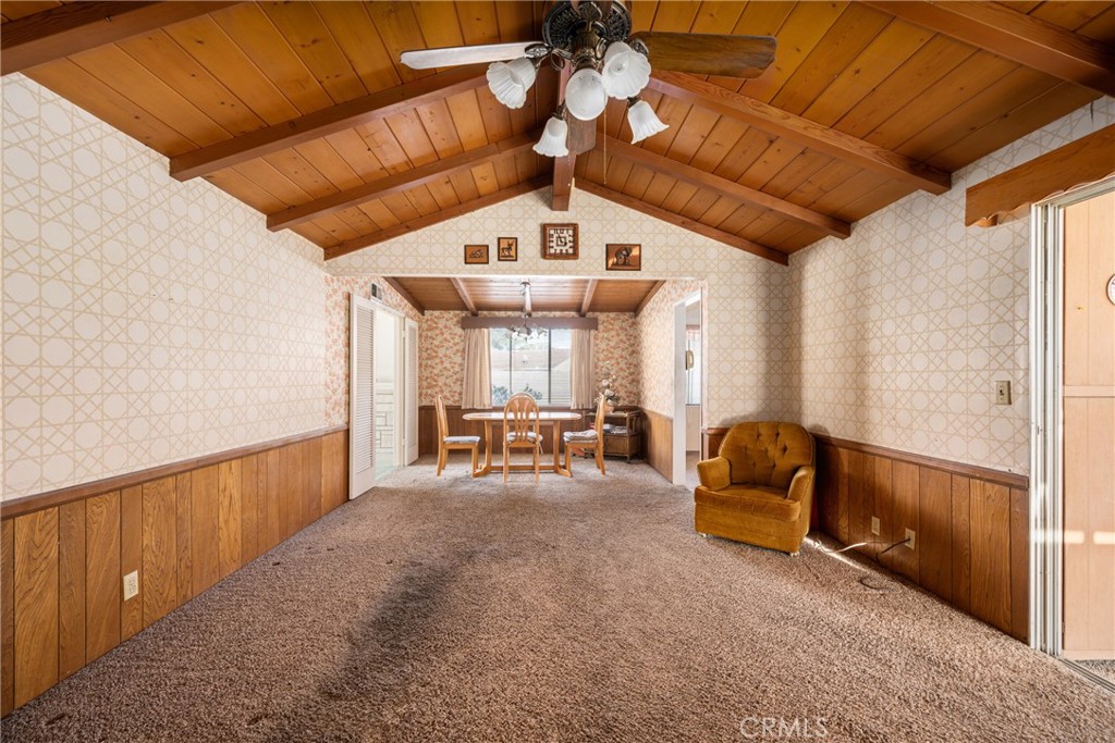 1586 W Mells Lane