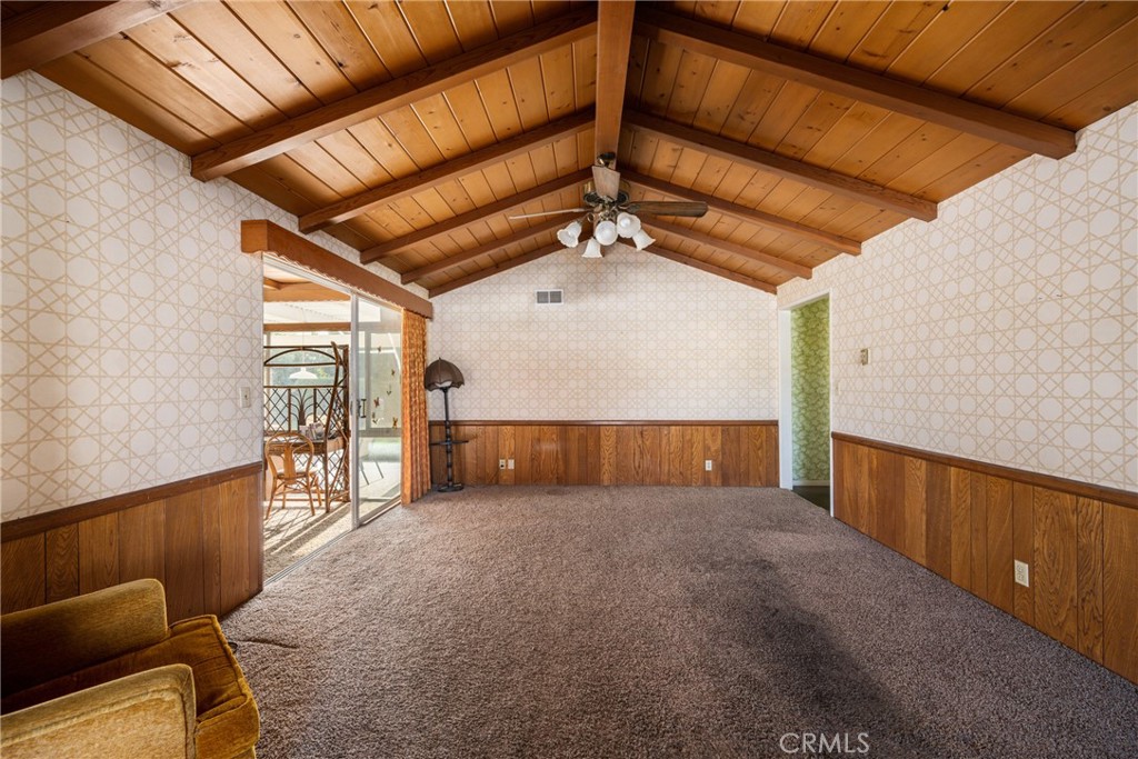 1586 W Mells Lane