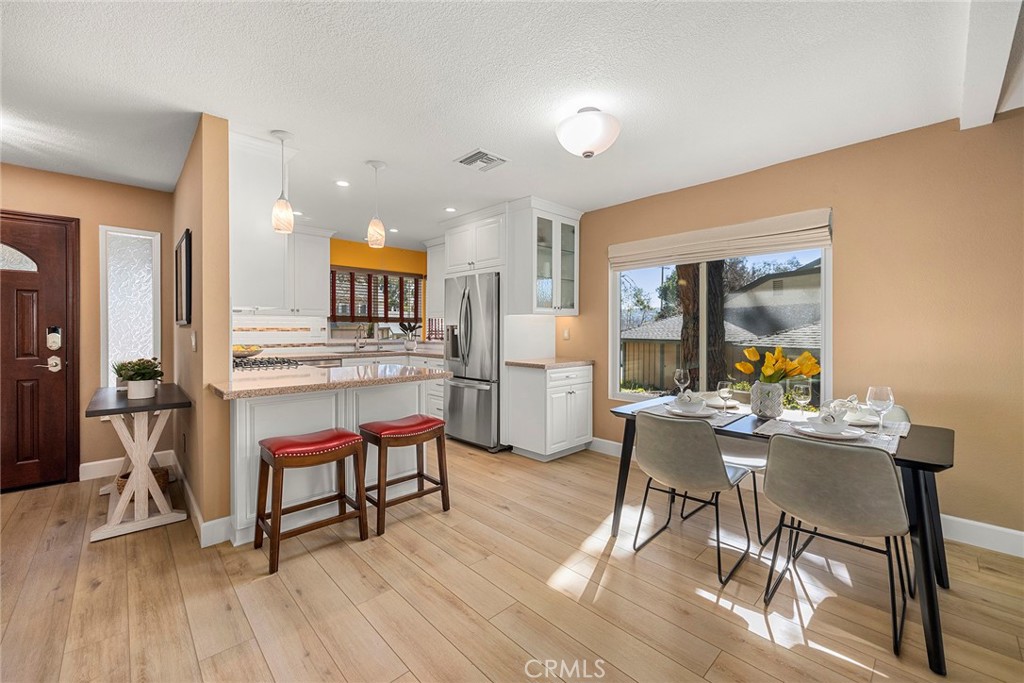 6735 Vista Loma