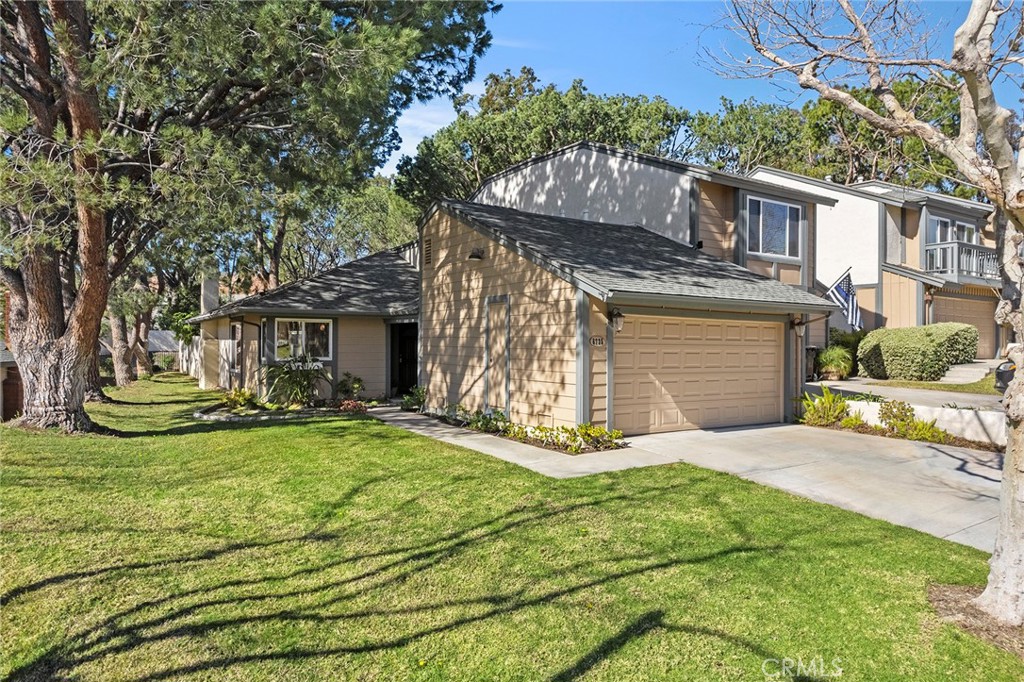 6735 Vista Loma