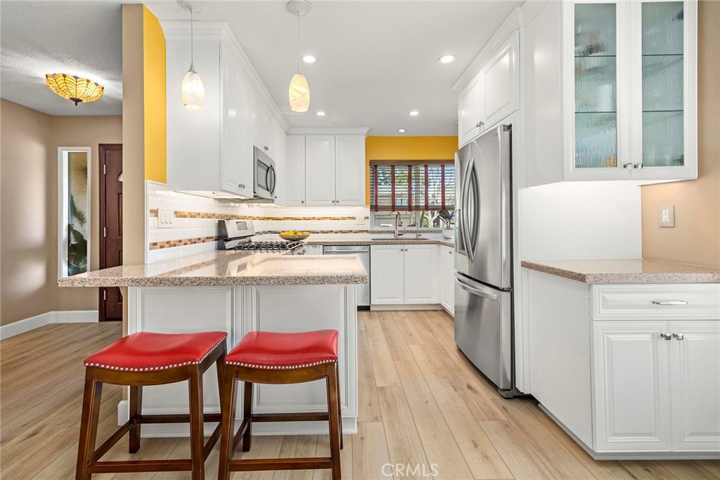 6735 Vista Loma