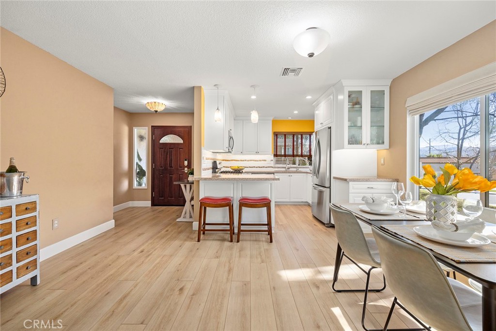 6735 Vista Loma