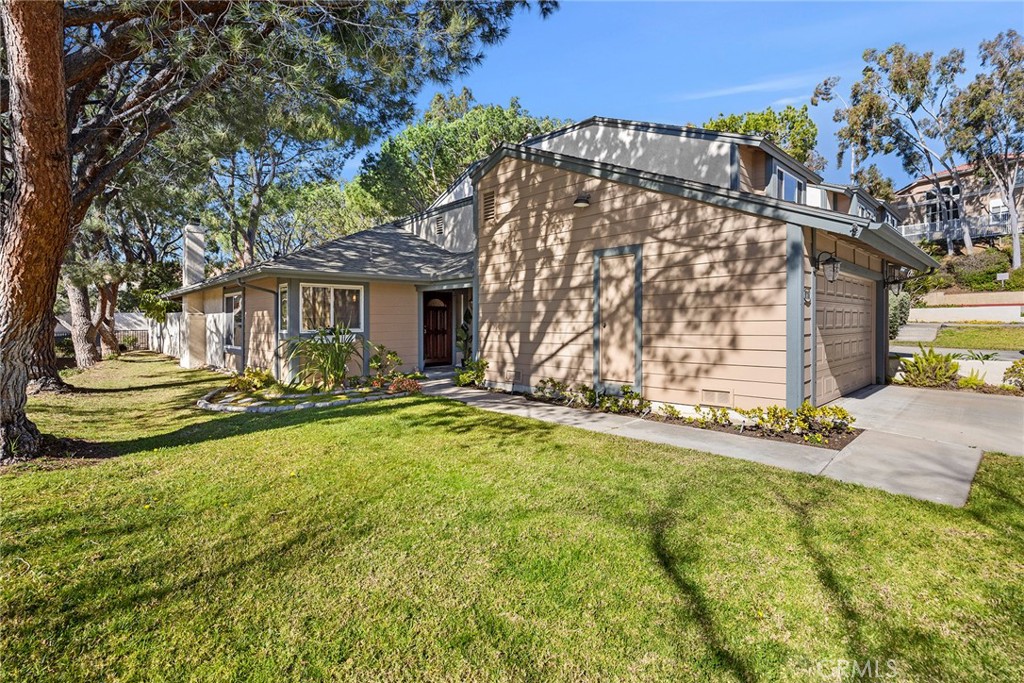 6735 Vista Loma