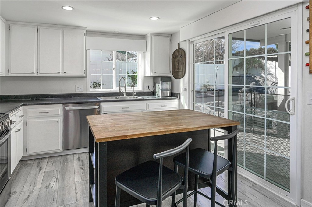 5735 WESTFIELD Street