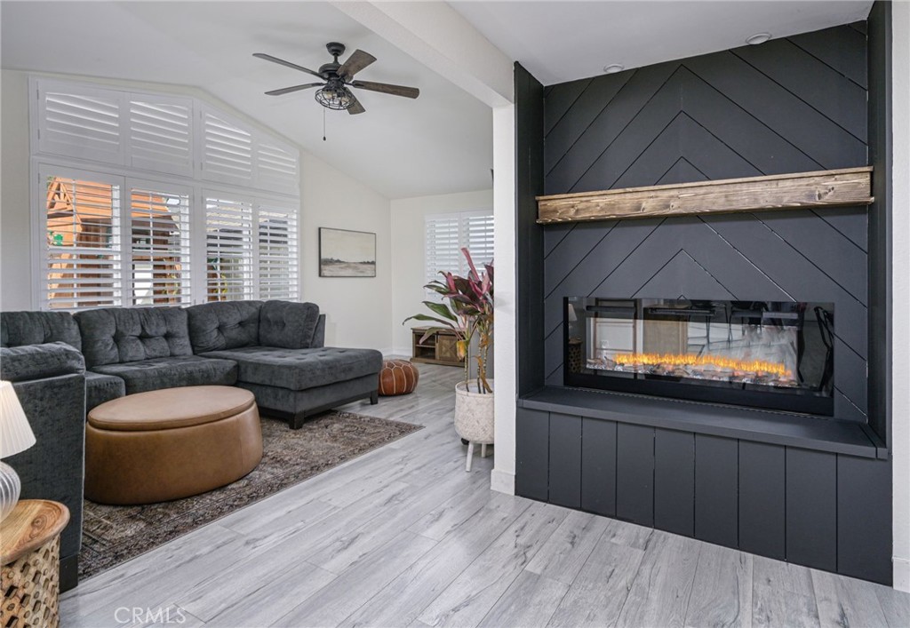 5735 WESTFIELD Street