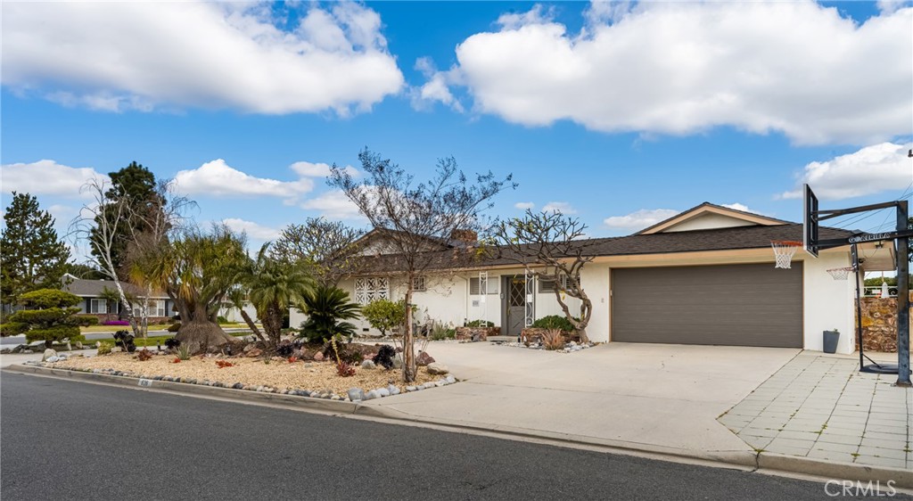 626 N Pioneer Drive